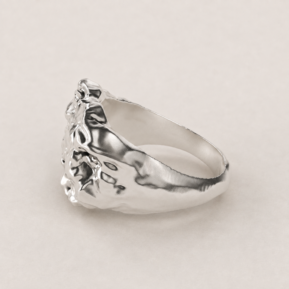 Vulcano Silver Ring